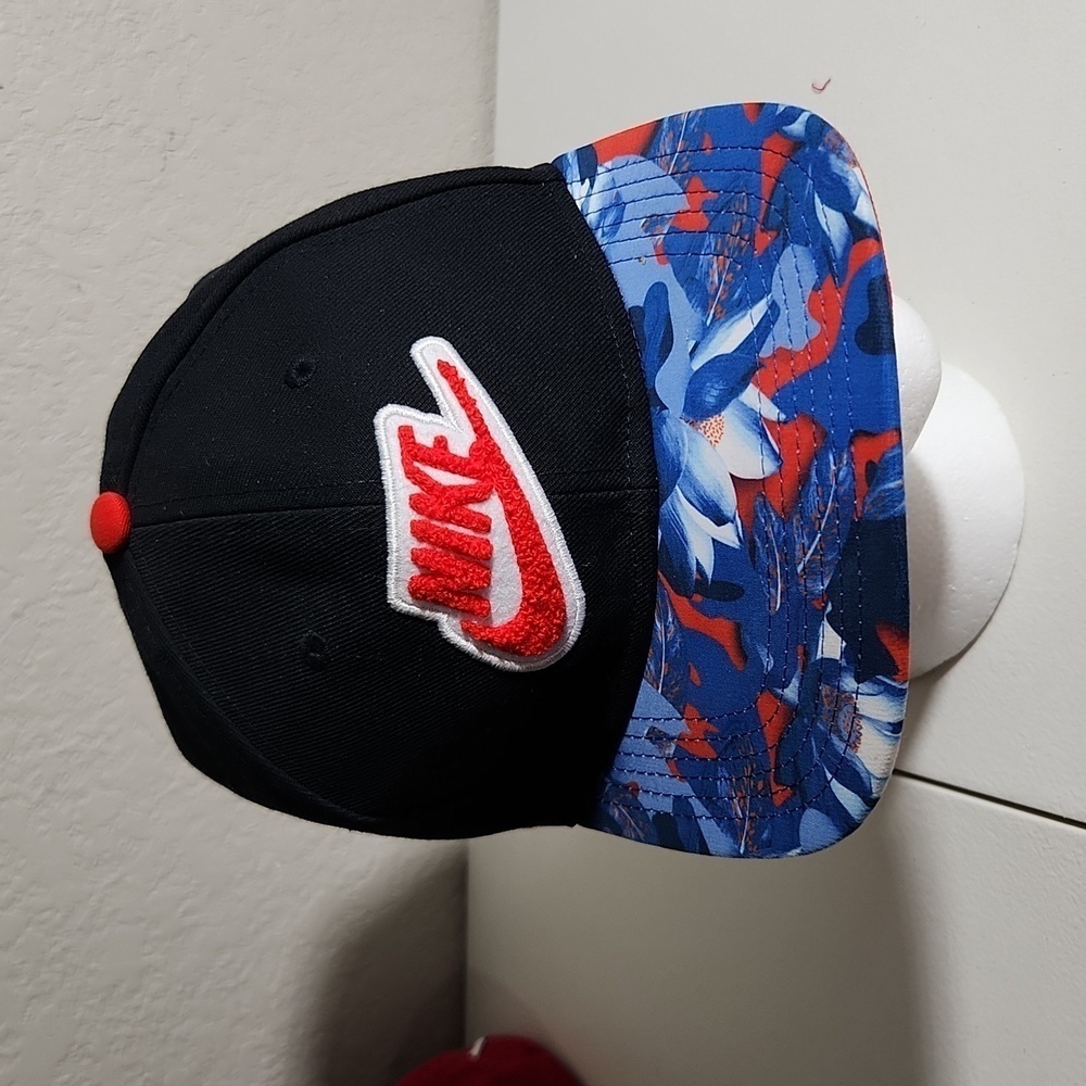 Nike Hat Cap Snap Back Gray Black Red Swoosh Spell Out Logo Athletic one size